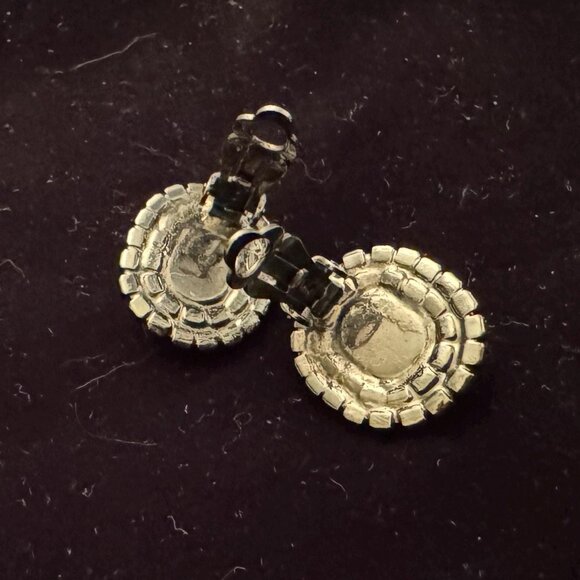 Vintage Red glass Ruby clip on earrings 5/8 inch wide prong set - Picture 4 of 10